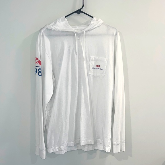 Vineyard Vines Other - Vineyard Vines Mens long sleeve shirt with hood